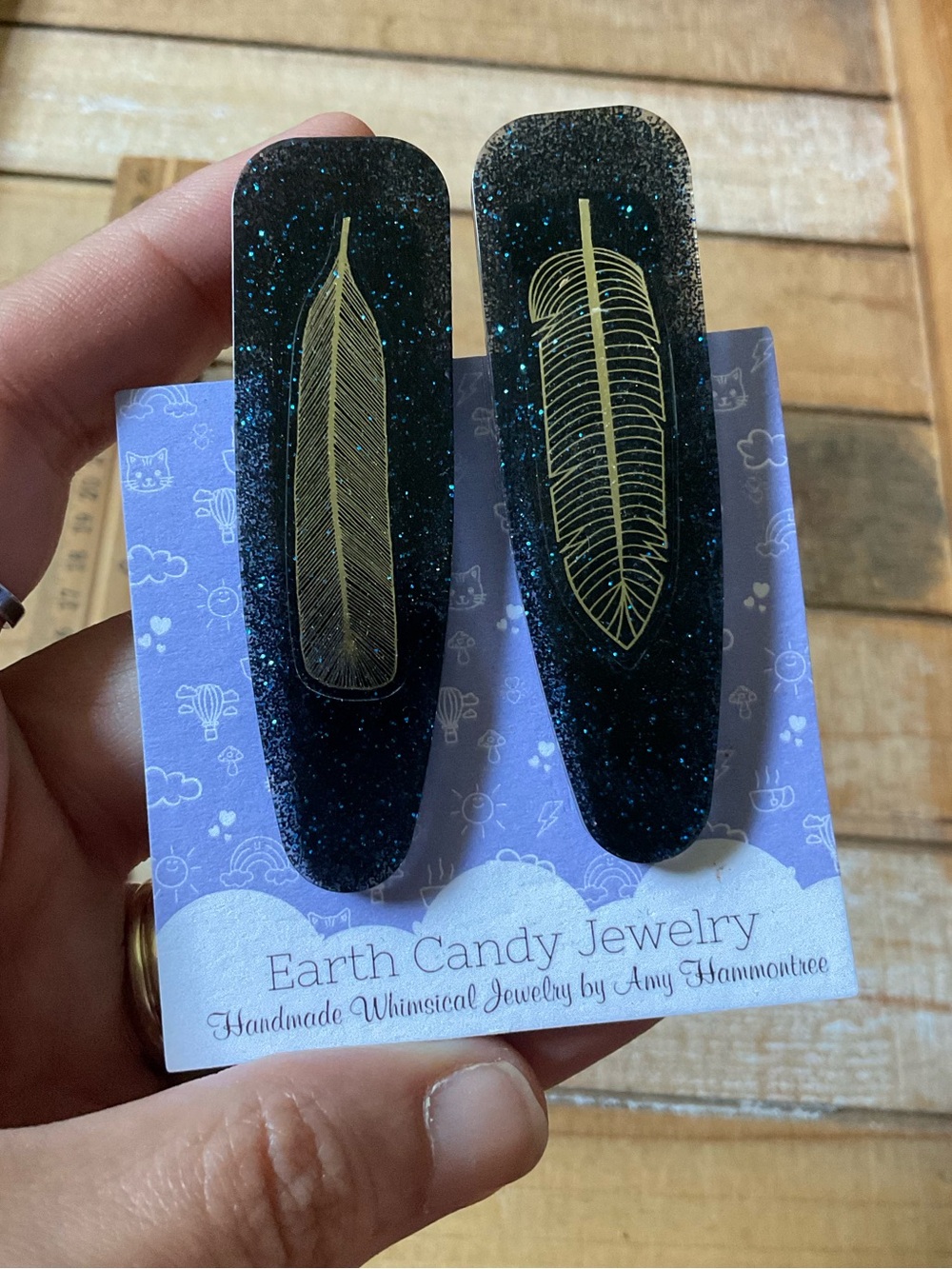 Earth Candy Jewelry Black Glitter Feather Snap Clips